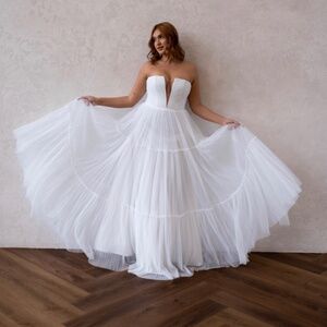 Wedding dress